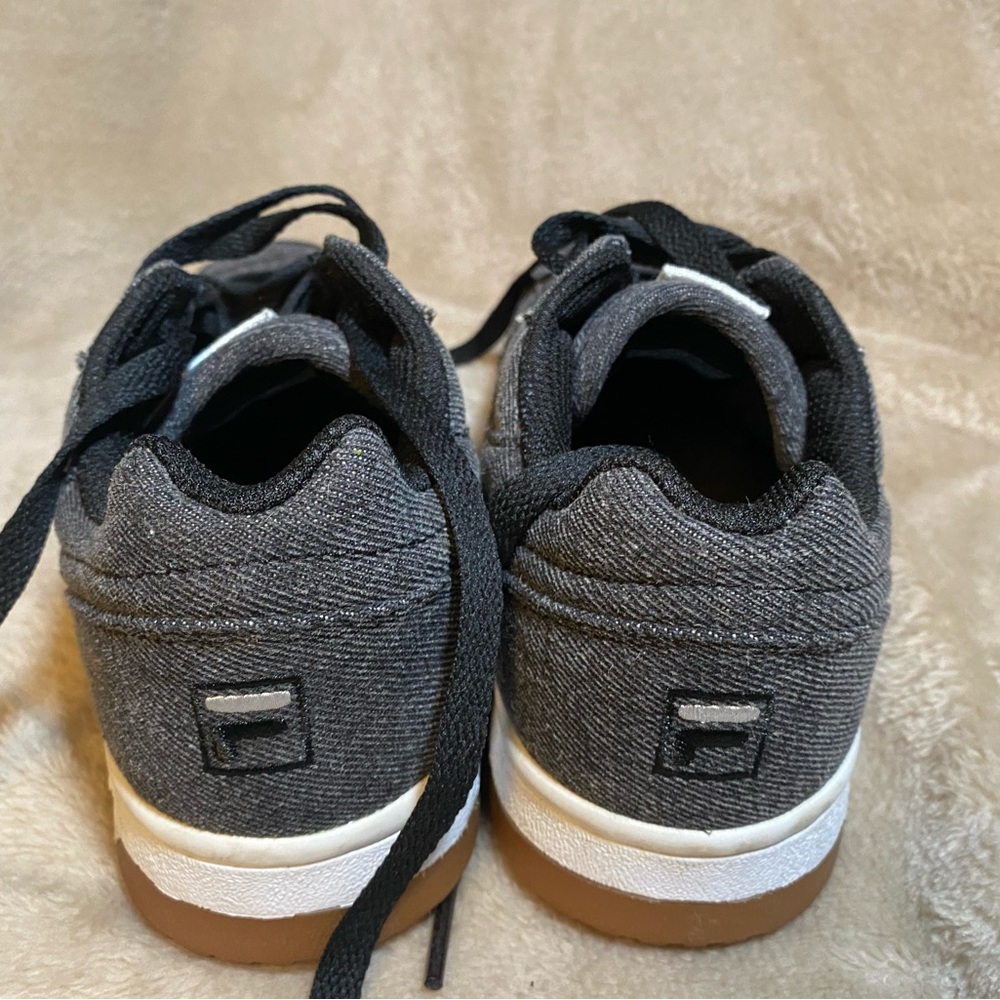 Fila T2 - Picture 3 of 4